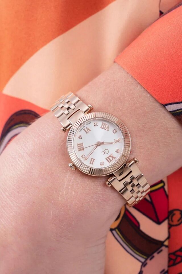 Gc GCZ02002L1MF Kadın Kol Saati